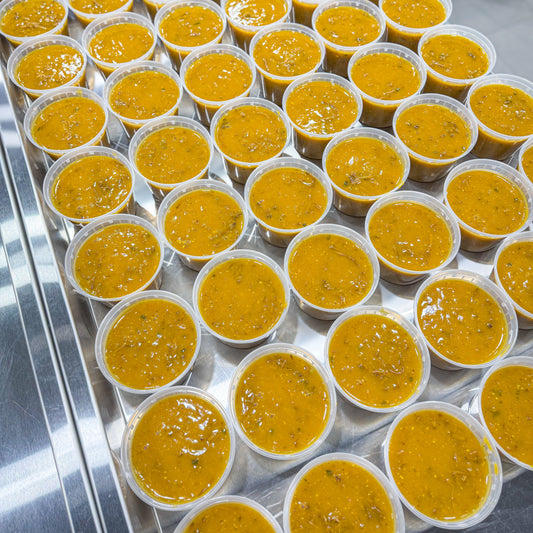 Caldo de Abobora com Carne Desfiada