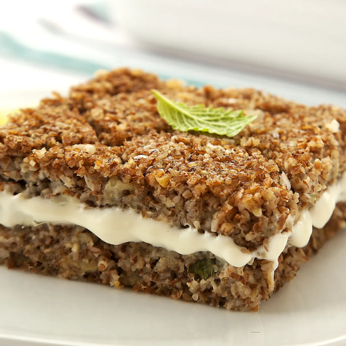 (CATERING) Quibe Assado Recheado com Queijo e Molho Branco