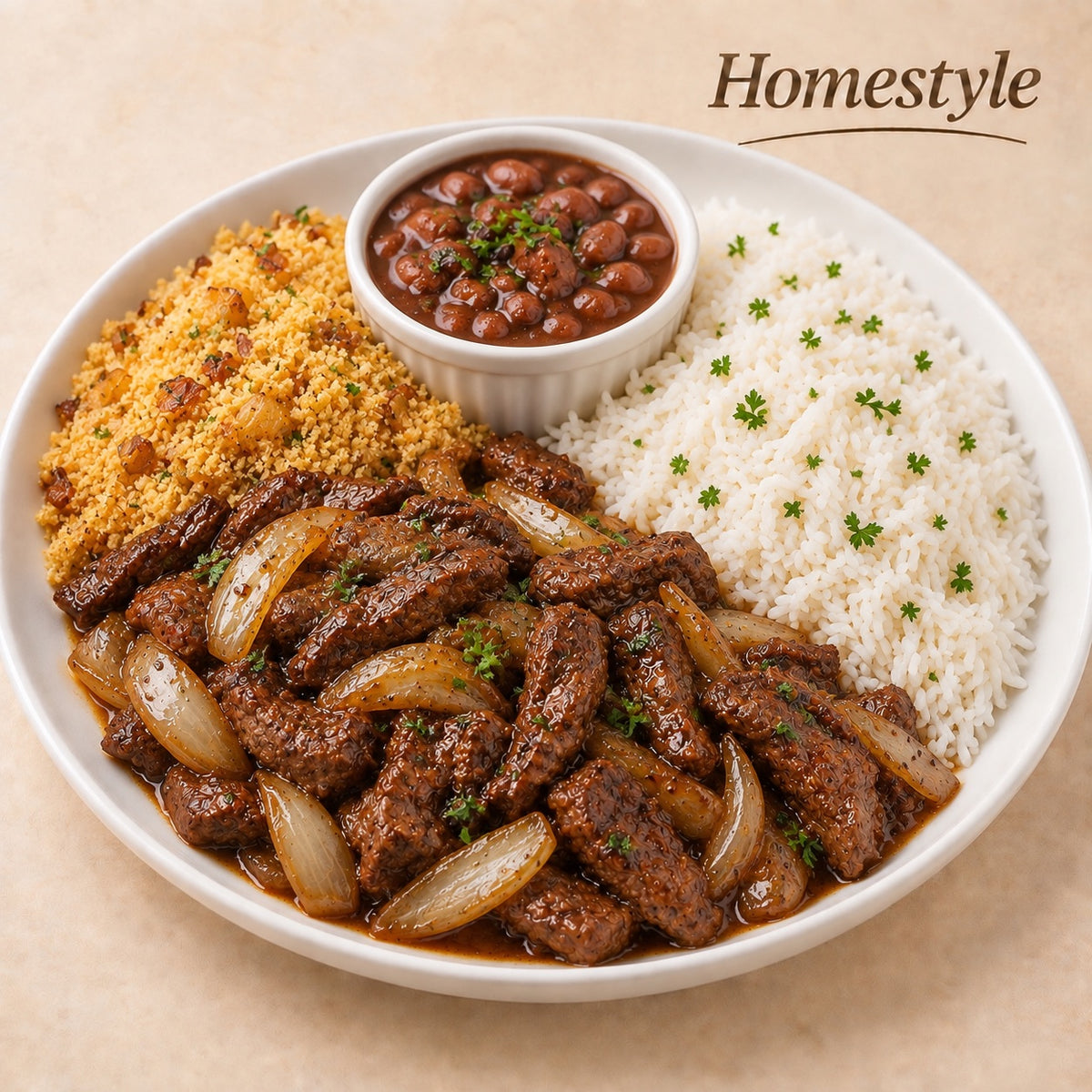 CASEIRO 550G- Tiras de alcatra aceboladas ao shoyu, arroz, farofa de cebola dourada e feijão à parte.