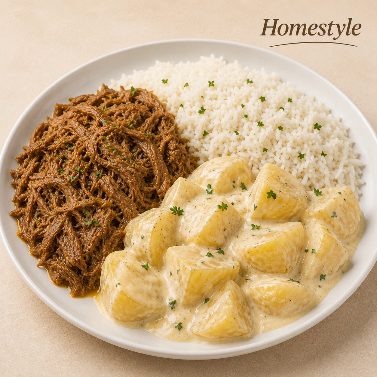 CASEIRO 300G- Carne desfiada, arroz e batata cremosa.