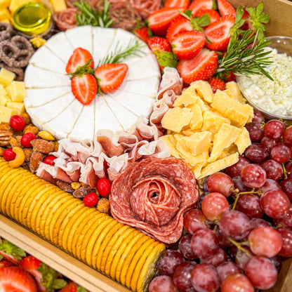 (NEW YEAR) Charcuterie Box