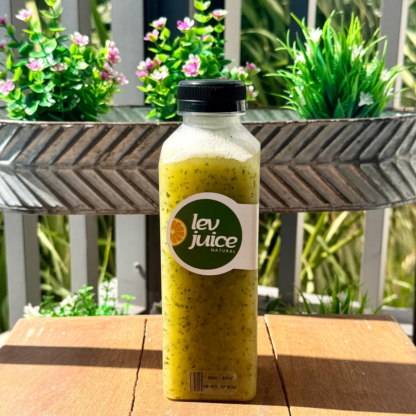 Natural Pineapple and Mint Juice (500ml)