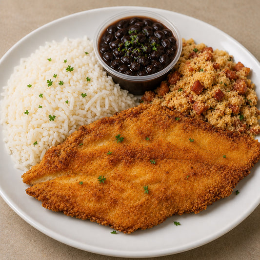 PRONTA ENTREGA CONGELADA- Tilápia empanada, arroz, farofa de bacon e feijão à parte.