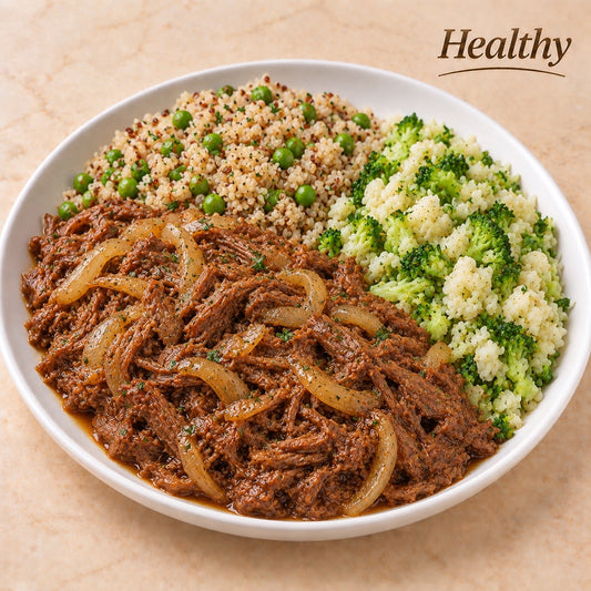 HEALTHY 300G- Shredded beef with sautéed onions, quinoa with peas and broccoli, and cauliflower farofa.